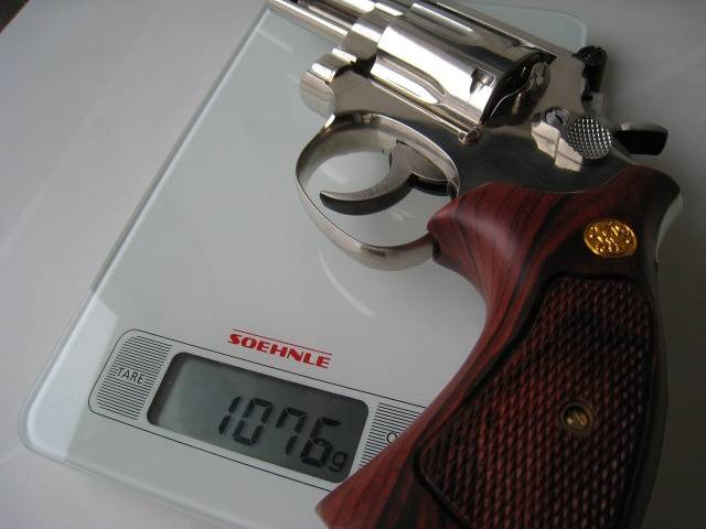 Kokusai Smith & Wesson M19 4 inch Metal gold finish - becomes Silver   IMG_0335