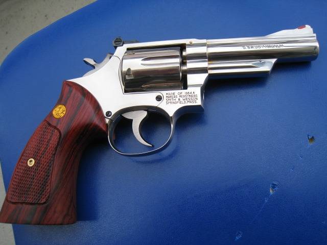 Kokusai Smith & Wesson M19 4 inch Metal gold finish - becomes Silver   IMG_0354