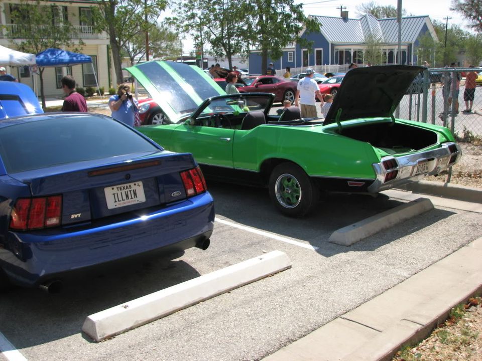 Cars and Coffee Austin 9-4-11 IMG_2097