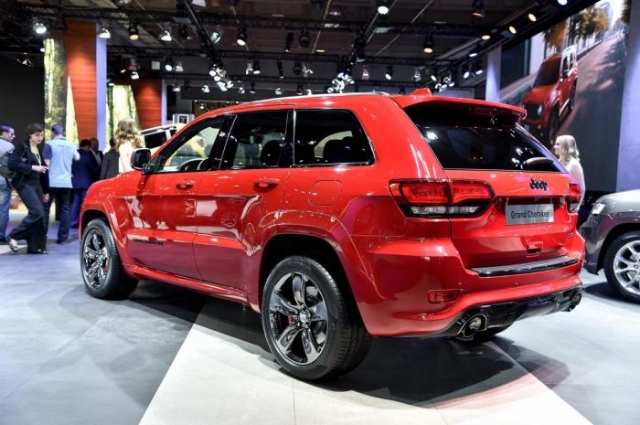 2014 Jeep Grand Cherokee SRT Red Vapor faz a sua apresentação no Paris Motor Show 2014 JeepGCSRTRedVapor_2