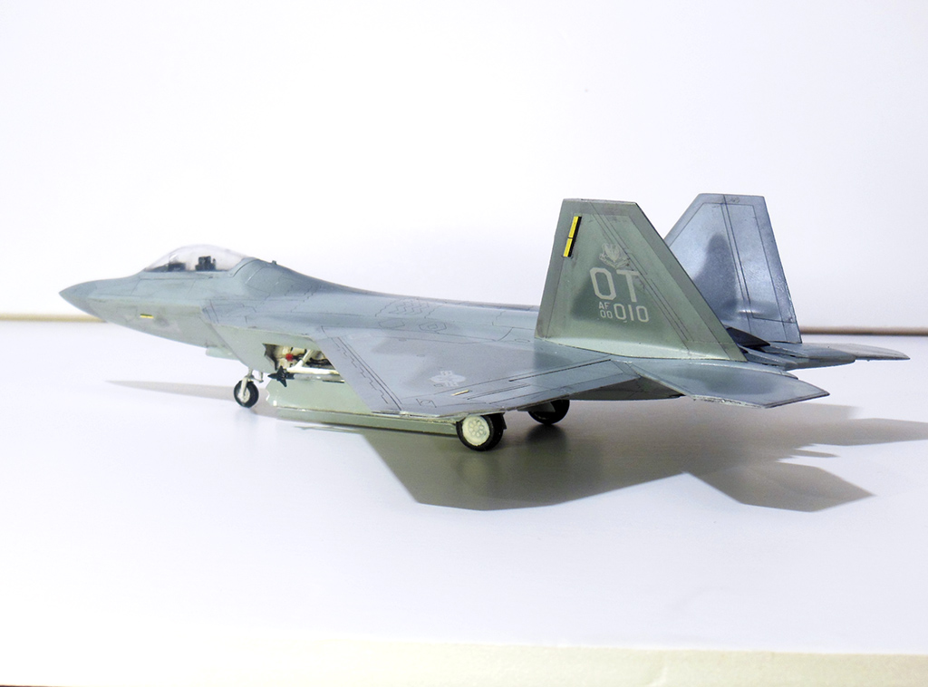 1/72 F-22 Raptor DSCN1856