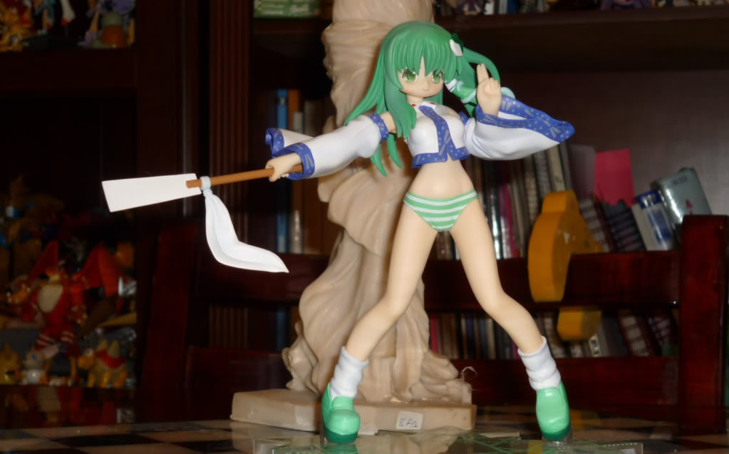 Últimas adquisiciones de figuras, Manga, Anime, Videojuegos y Merchandise en Gnrl. 2011 (4) - Página 2 Sanae03