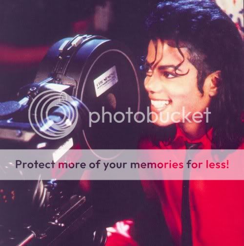 Your favourite Michael Jackson picture of the day MichaelJackson-7