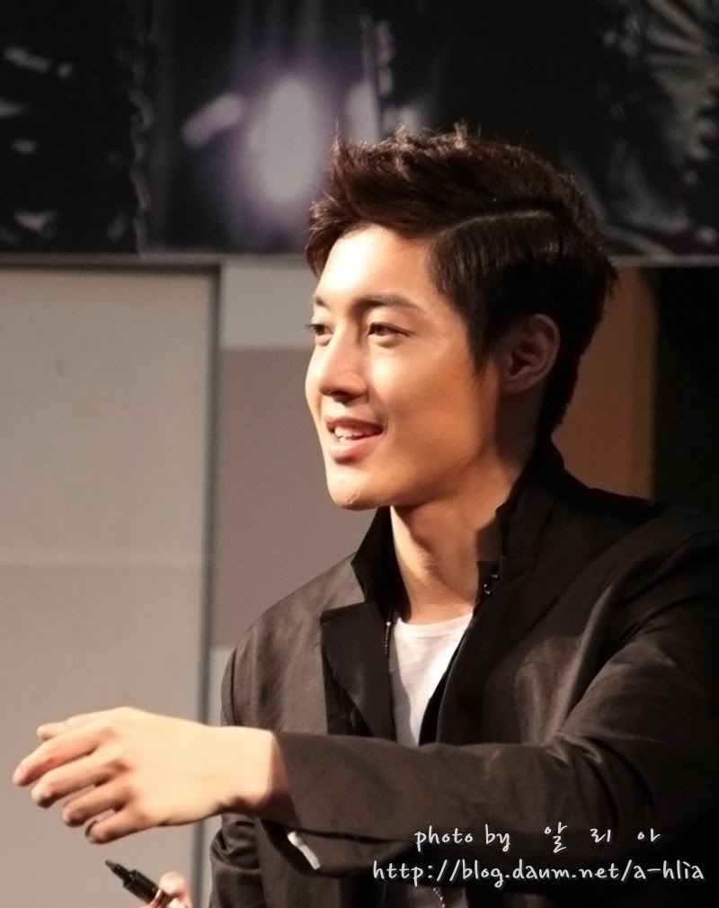 [HJL] ‘Break Down’ album fansign event (4) 01052d1ba9681878cdfca325