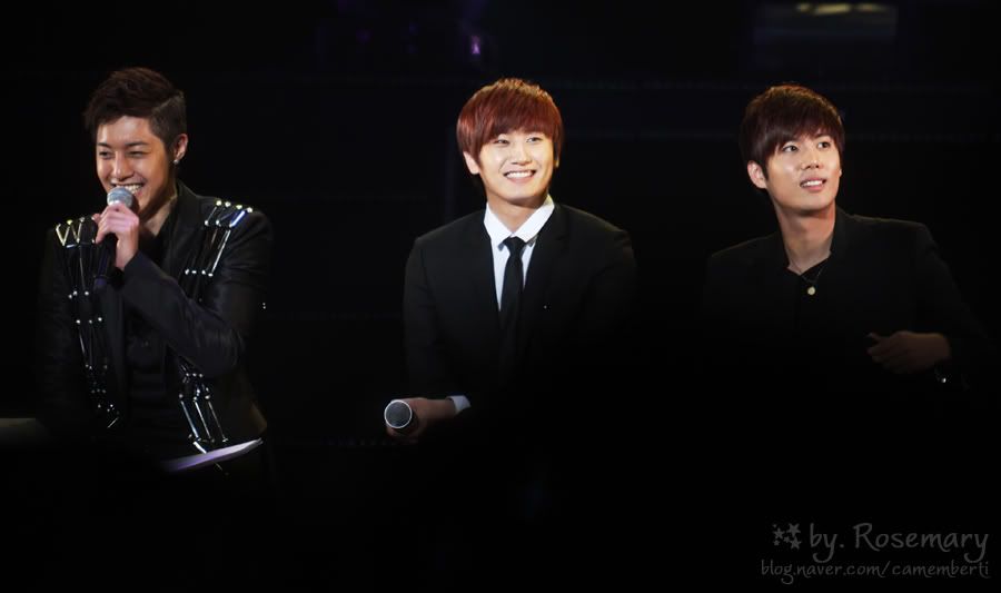 [HJL+YS+KJ] ‘Break Down’ Showcase (11) 08f0e05ee73a6cd9eb50cd34