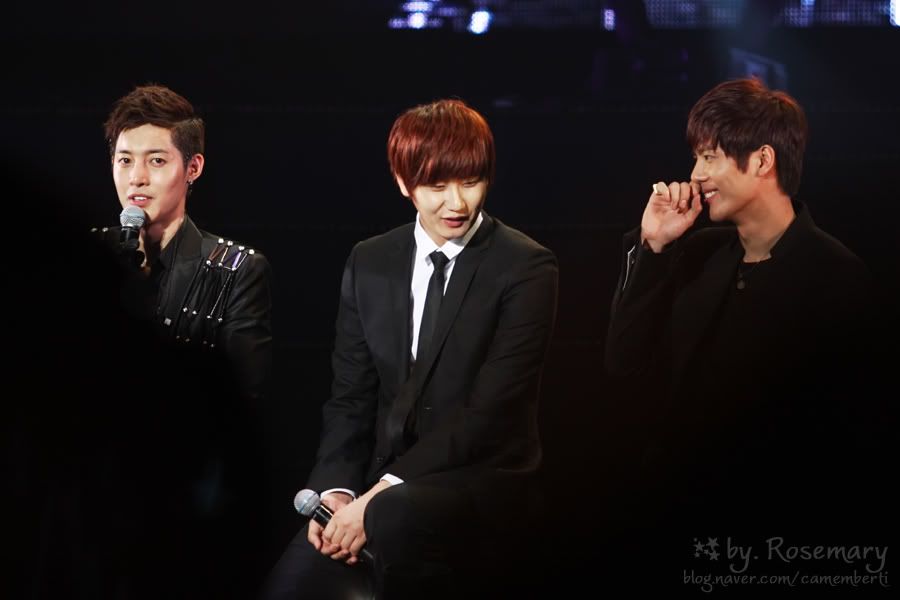 [HJL+YS+KJ] ‘Break Down’ Showcase (11) 0a7af0402022ab41433417fb