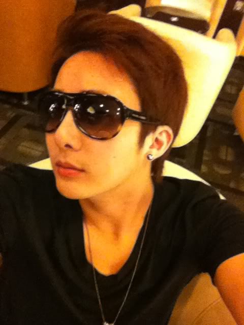 [news+foto] SS501 Kim Hyung Jun revela que esta de viaje hacia Jakarta 20110618kimhyungjun