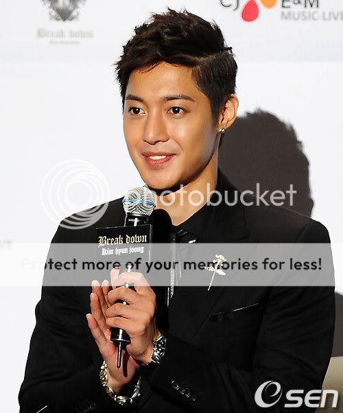 [HJL] ‘Break Down’ Showcase Press Conference [07.06.11] (2) 249644_10150200399008192_333201033191_6950318_82644_n