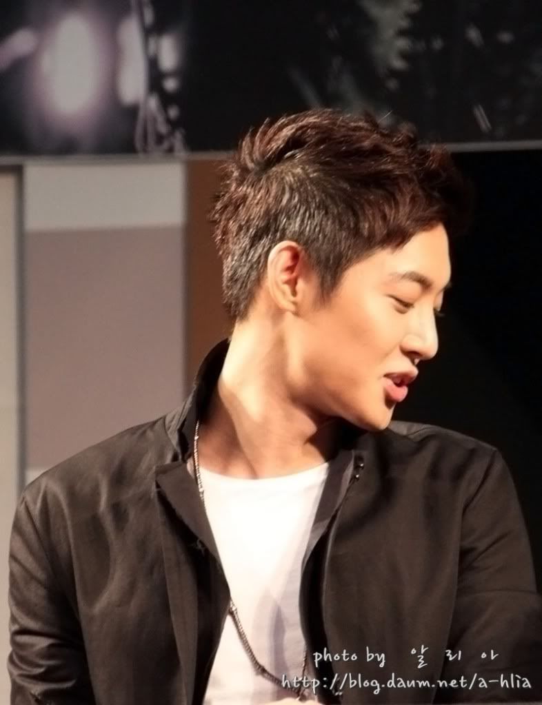 [HJL] ‘Break Down’ album fansign event (4) 8c7206dceef456e16e811971