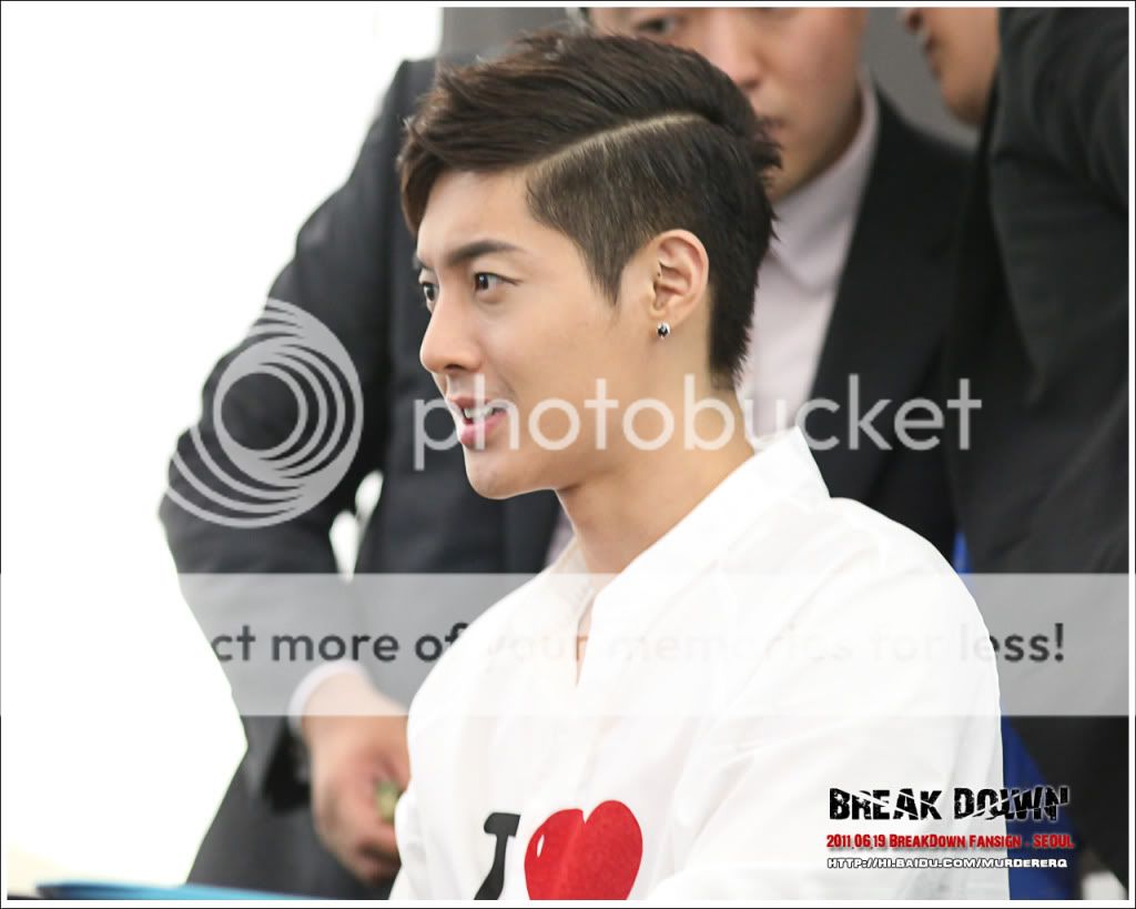 [HJL] ‘Break Down’ album Fansign event [19.06.11] Bdf8c409452d7fca0b7b82e1