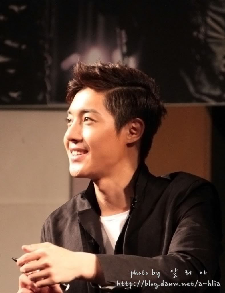 [HJL] ‘Break Down’ album fansign event (4) F4beac24a812d0b32c73b36e