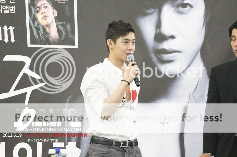 [HJL] ‘Break Down’ album Fansign event [19.06.11] F5f76c649ad9a6b514cecbfc