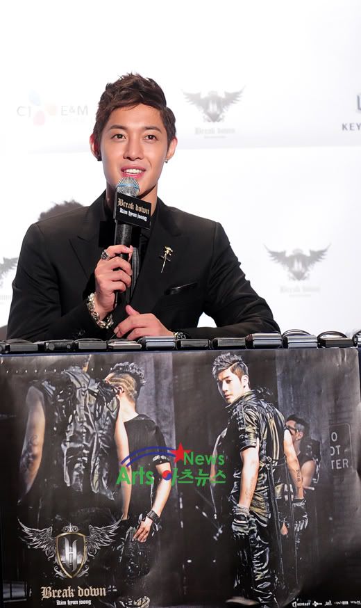 [HJL] ‘Break Down’ Showcase Press Conference [07.06.11] Fec44a0c293f2f9079894779