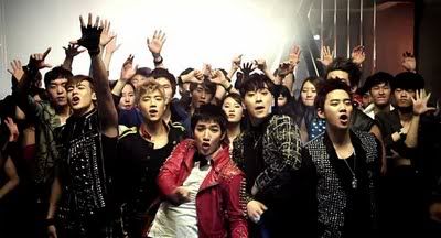 2PM revela el video musical de “Hands Up”! 20110621_2pm_handsup_1