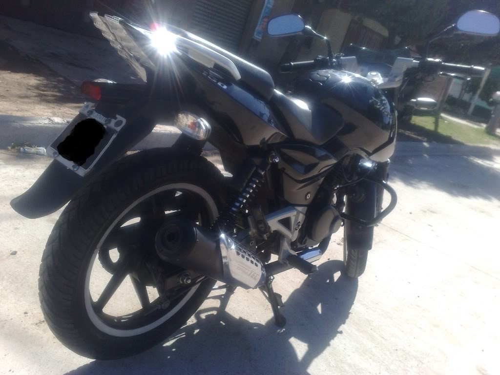 SE VENDE LA R180 URGENTE..!! 020720112356-1