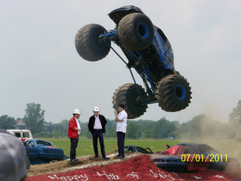 “floating-on-air” photo  Monstertruck3