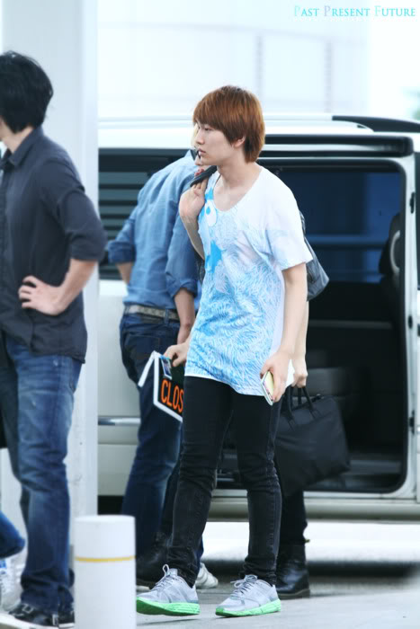 [07-08-2011][Pics][update #3] SHINee on their way back to Japan Tumblr_lpm7s4EfkR1qcl8qx