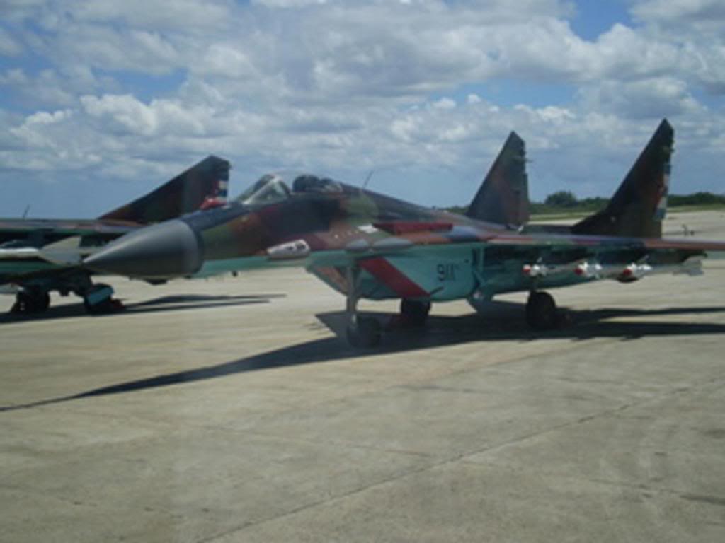 Armée Cubaine MIG-29CUBANOSANANTONIODELOSBAOSYMIG-23