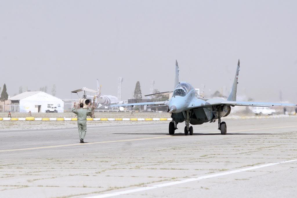 Armée Iranienne - Page 2 MIG-29iriaff