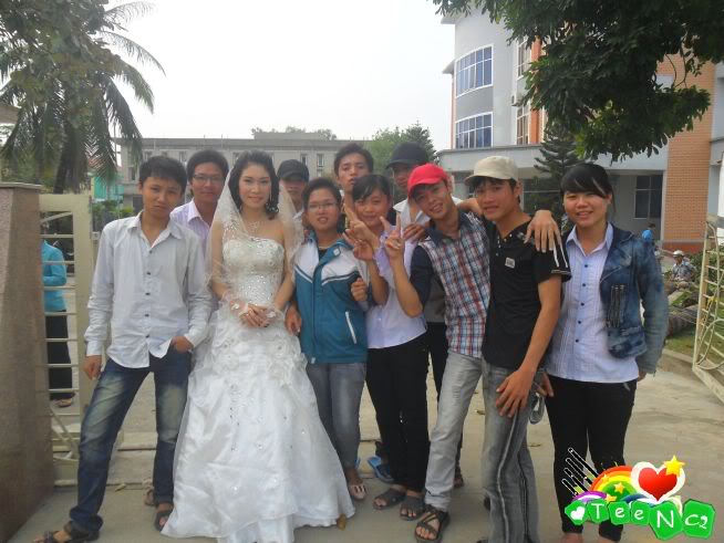 [ 20/11/2011 ] Ảnh Lớp Đi cưới Cô Tuyết CuoiCoTuyet_11