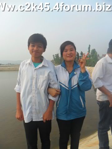 [ 20/11/2011 ] Ảnh lớp Chụp tại hồ tôm thầy Truyền ThayTruyen_18