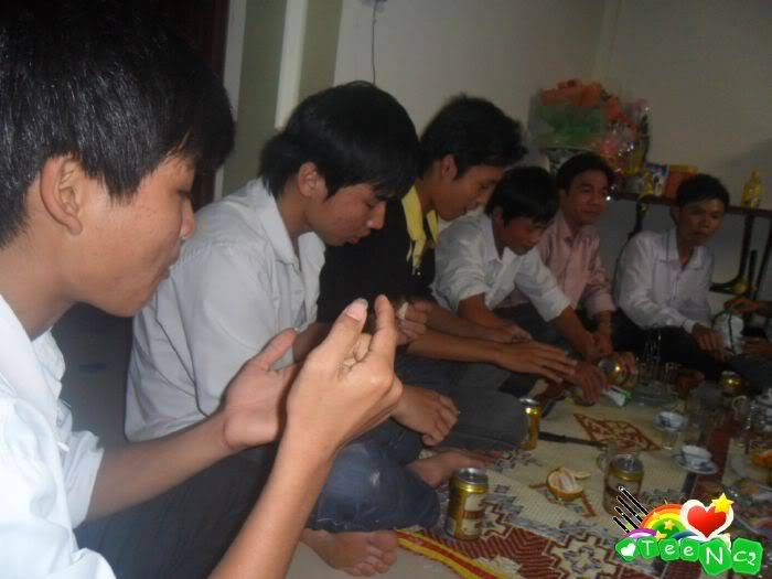 [ 20/11/2011 ] Ảnh lớp Nhậu với Thầy Chủ Nhiệm UongBia_10