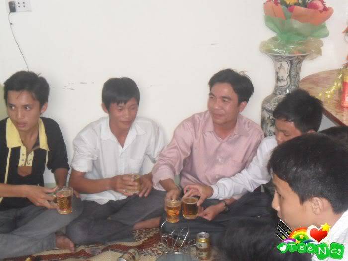 [ 20/11/2011 ] Ảnh lớp Nhậu với Thầy Chủ Nhiệm UongBia_13