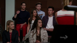 [Glee] Saison 3 - Episode 19 - Prom-A-Saurus - Page 3 Th_promcaps022