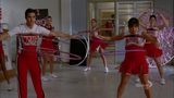 [Glee] Saison 4 - Episode 9 - Swan song Th_swansongcaps079