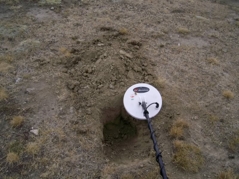 Deepest Hole Dug For a Nugget............  Ophir187gramhole2
