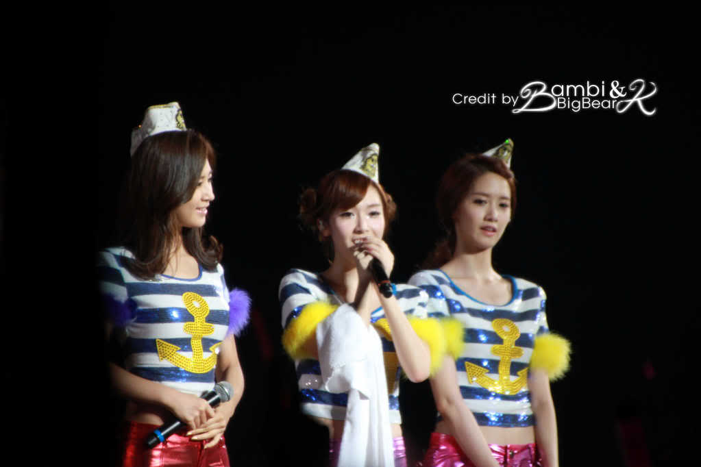 [PIC+VID+GIF][6/1/2012]«๑۩۞۩๑_ YURI ♥ JESSICA_๑۩۞۩๑_ PARIS ♥♕♥ ROMANTIC CITY ♥f  YULSIC_๑۩۞۩๑» - Page 30 IMG_8329