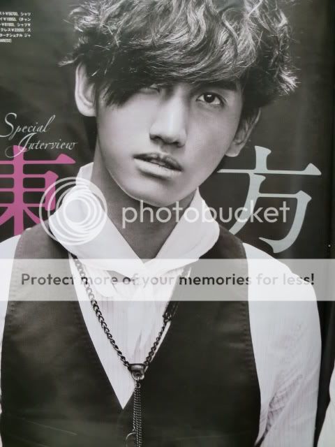 [Pics][11102011] ChangMin– FRau 11  O0480064011540011723