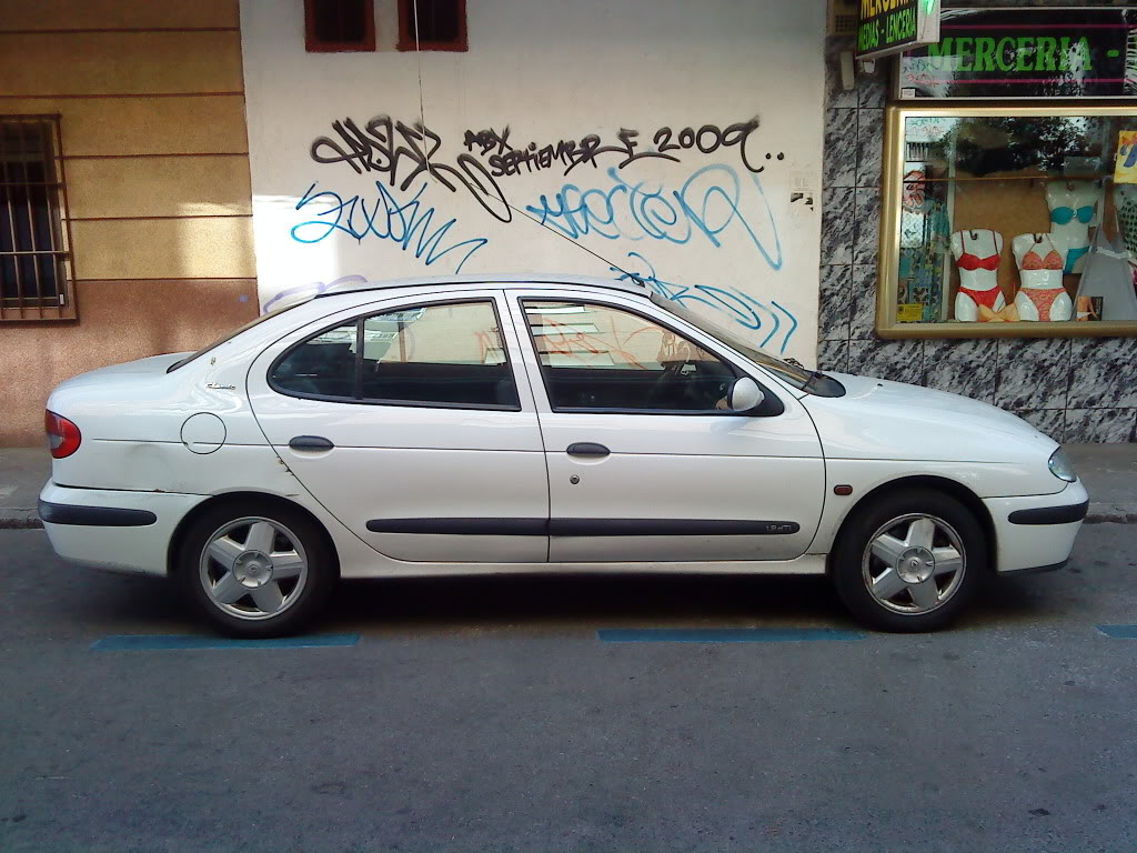 ¿ Cuales han sido vuestros primeros coches ? DSC00574