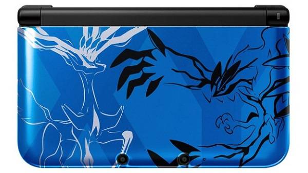 Imágenes de los Nintendo 3DS XL especiales de Pokémon X/Y PokC3A9mon-X-Y-Special-Nintendo-3DS-XL-A_zps7e731c7f