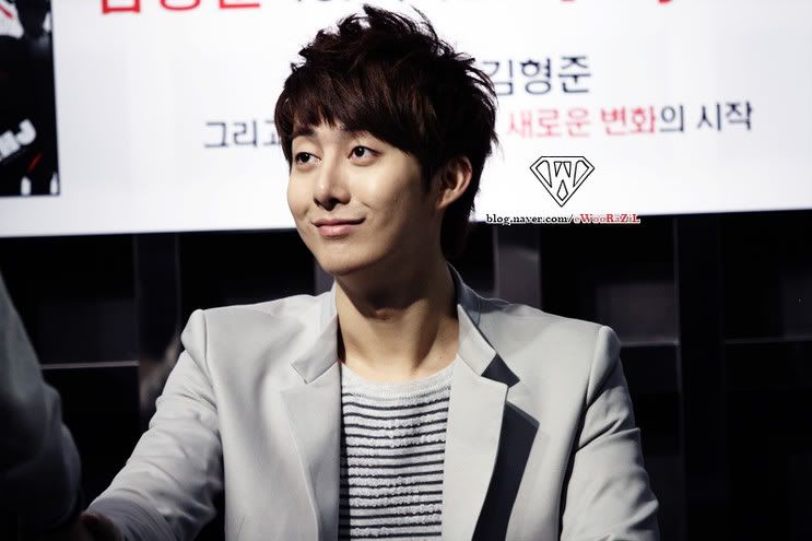 [HJB] ‘My Girl’ Solo Album Fansign Event (4) 05f37c36831fdd6871cf6c3c-1