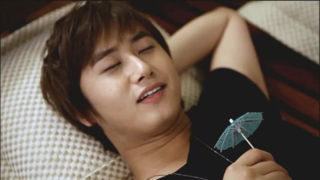 [scans-caps] KyuJong & YoungSaeng ‘Summer & Love’ Photobook CAPS (5) 202009_1686739536526_1478809955_31446803_7243995_o