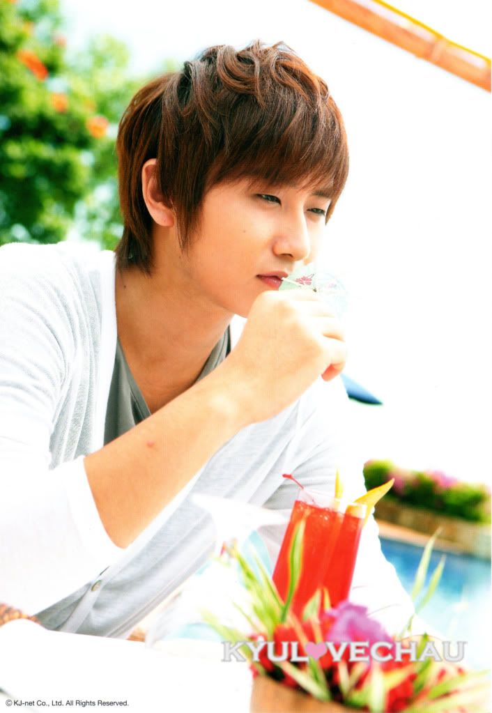 [scans-caps] KyuJong & YoungSaeng ‘Summer & Love’ Photobook CAPS (5) 40ecd3632984a08a8cb10d07-1