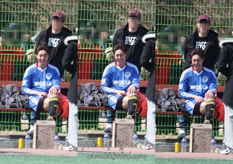 [HJL] En el partido de futbol de FC MEN [26.03.11] (4) 67924f0d526501c30b7b8236