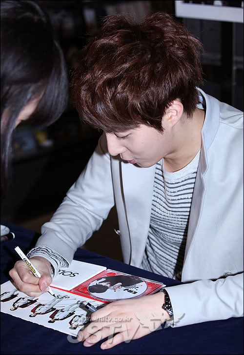 [HJB] ‘My Girl’ Solo Album Fansign Event  7ff8840922a54b82267fb514