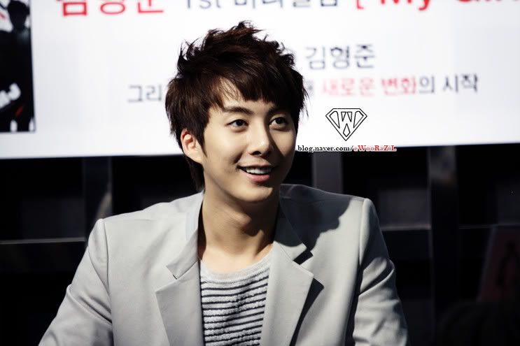 [HJB] ‘My Girl’ Solo Album Fansign Event (4) E111e3f65932a8645d60083d-1