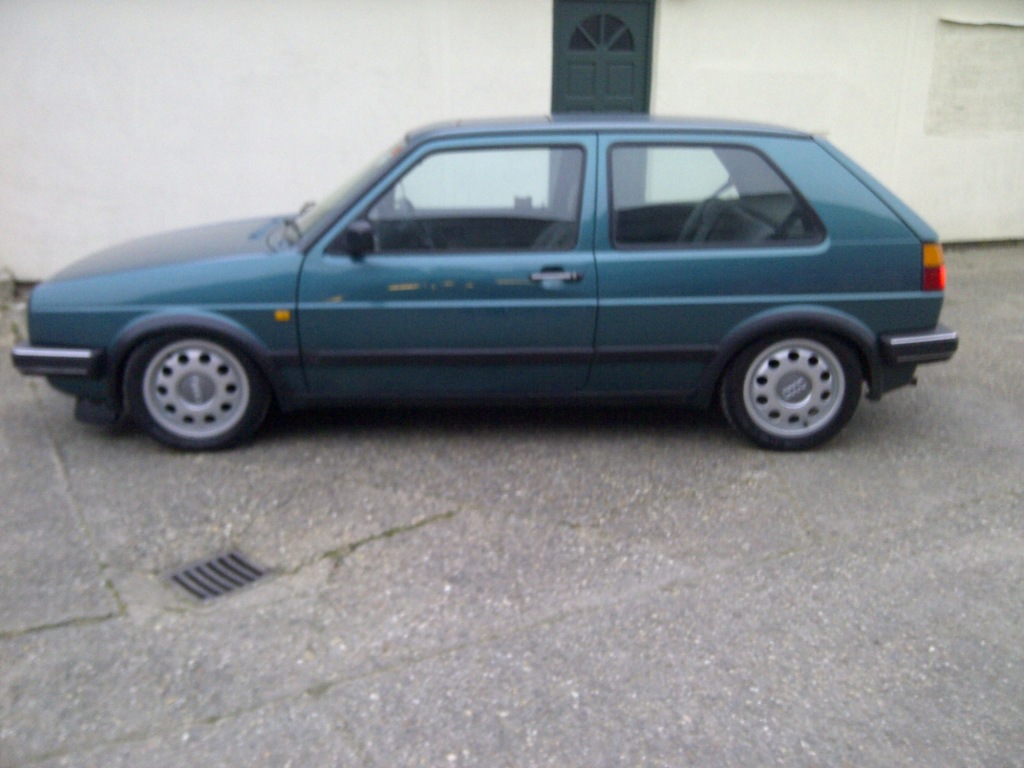 MK2 Golf 1.6 Driver! - Page 2 IMG-20120204-00329