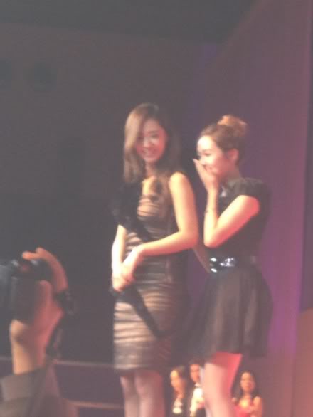 [PIC+VID+GIF][6/1/2012]«๑۩۞۩๑_ YURI ♥ JESSICA_๑۩۞۩๑_ PARIS ♥♕♥ ROMANTIC CITY ♥f  YULSIC_๑۩۞۩๑» - Page 11 Tumblr_lxmuszkHOa1qf1ngjo1_500