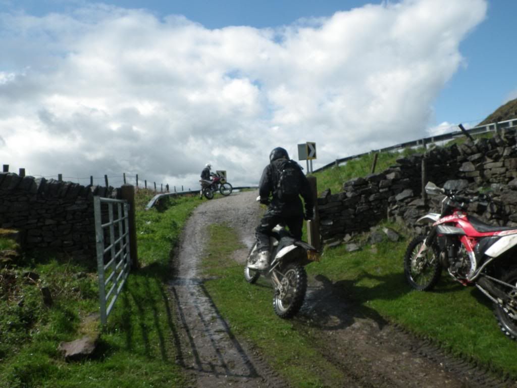 Trying to save the trails in The Peak District . IMGP1261_zps8c1223f6