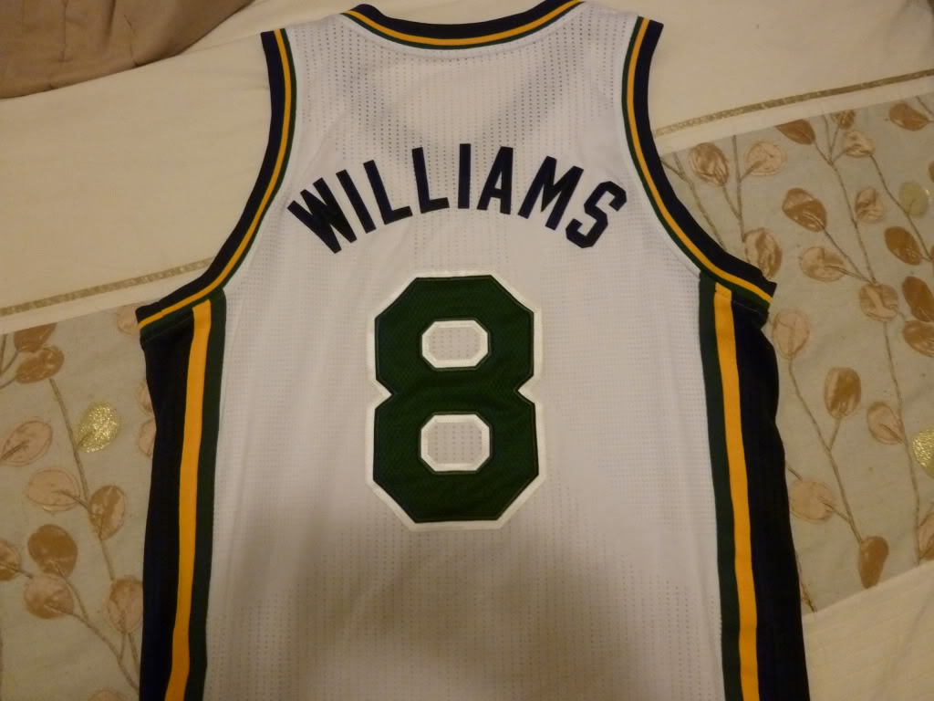 Deron Williams Jazz Pro Cut P1000767