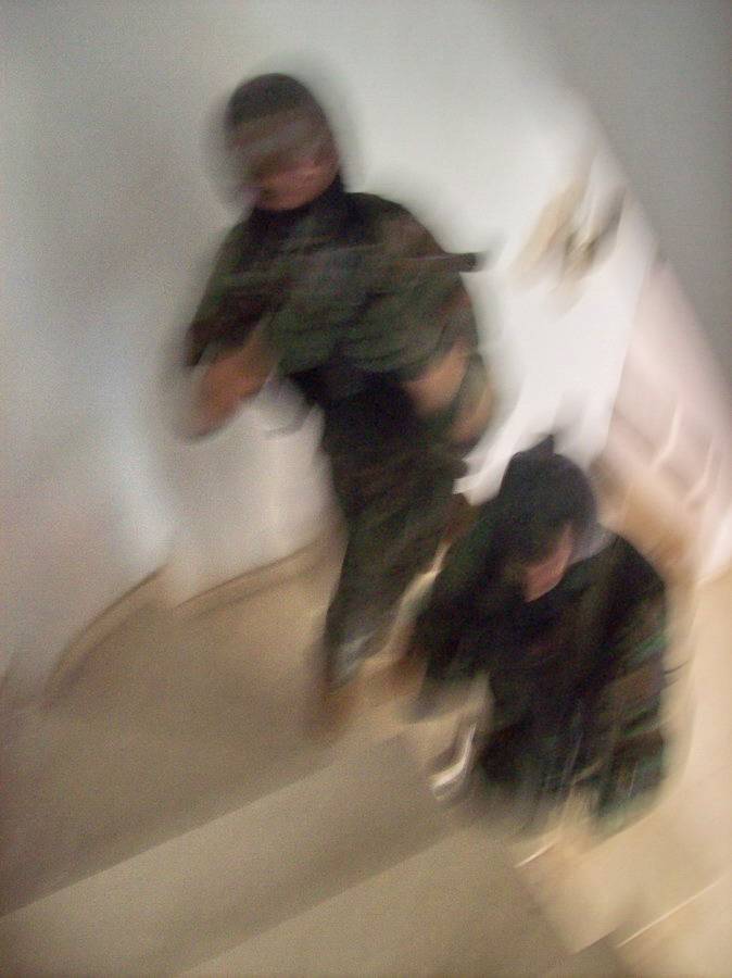 [TRAINING] CQB, Room & building clearing] March 2013 TO014_zps17646a8a