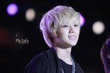 SHINee @ Hallyu Dream Concert [111003] Th_11100310