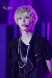 SHINee @ Hallyu Dream Concert [111003] Th_1110036