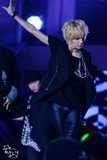 SHINee @ Hallyu Dream Concert [111003] Th_111003bg