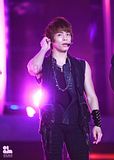 SHINee @ Hallyu Dream Concert [111003] Th_dgP8m