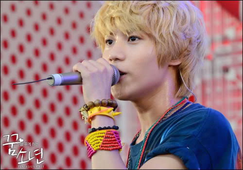 SHINee @ Japan Odaiba Event [110829] Tumblr_lqq7wzQY3p1qcl8qx